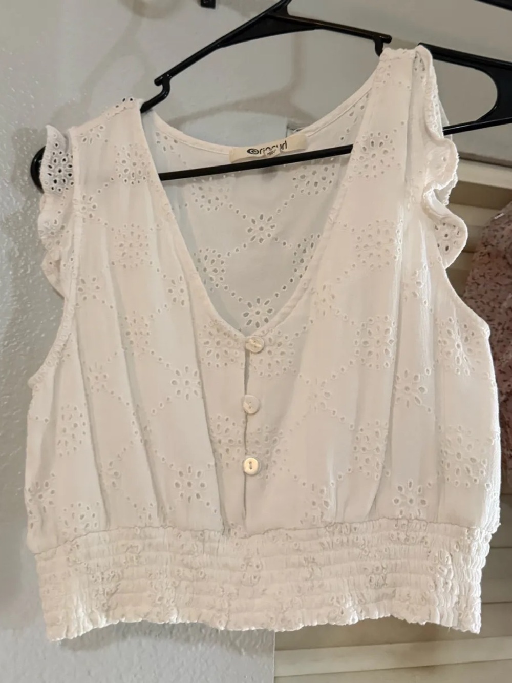 Rip Curl White Eyelet Button-Front Cropped Camisole